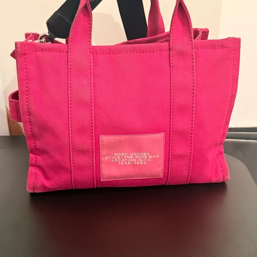 Marc Jacobs  The Medium Tote - Cotton - Pink
